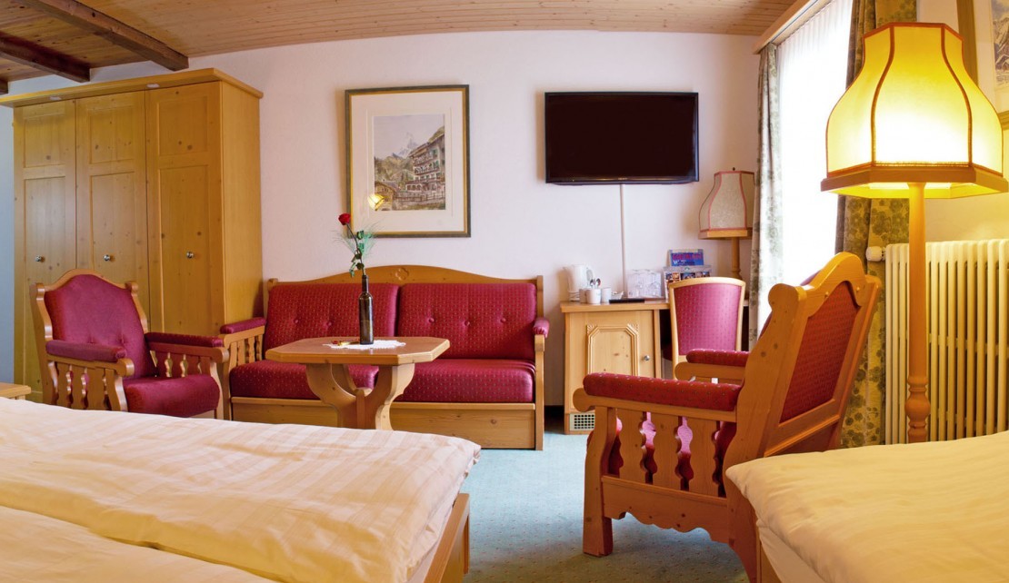 Dreibettzimmer Sitzecke