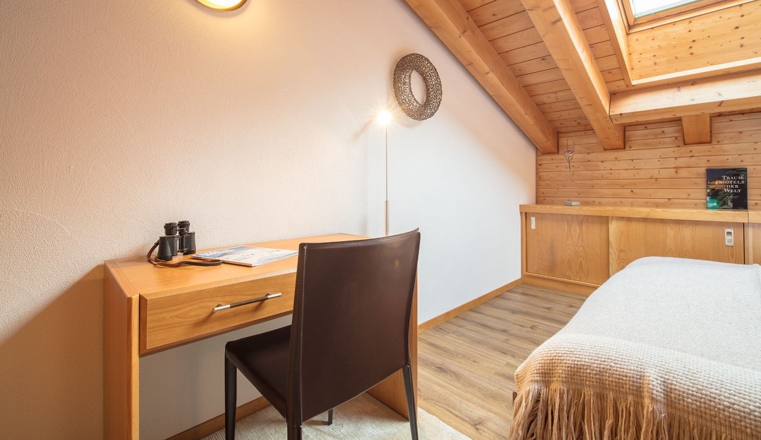 Attika Matterhorn Schreibtisch